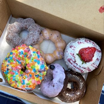 Friendly Donuts - Donuts Near Me - Orange, California Friendly Donuts - Donuts Near Me - Orange, California