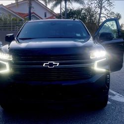 Only Lux Rides - Right outside your door on time to anywhere you would like to go