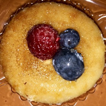 Molly's Cupcakes - Creme Brulee - Desserts Near Me - Chicago, Illinois