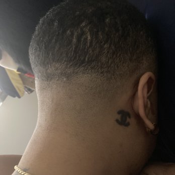 Ebony Barber Shop - I'm crying tears of sadness - Barbers Near Me - Evanston, Illinois