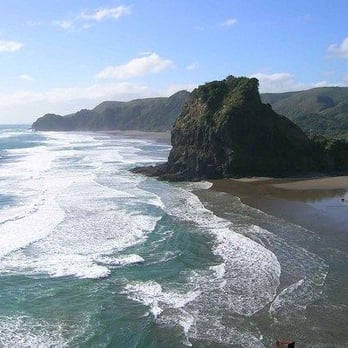 Piha Beach - Beaches Near Me - Auckland, AUK