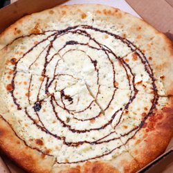 Gilly Brew Bar - Blanco Pizza @tiffhuangry