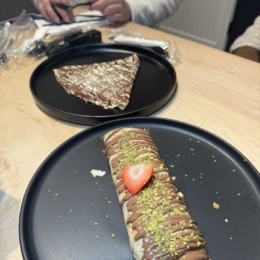 Lune Cafe - Desserts Near Me - Seattle, Washington Lune Cafe - Desserts Near Me - Seattle, Washington