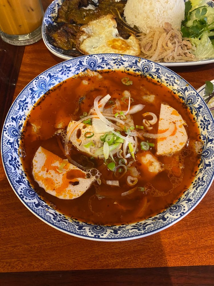 Lee’s Noodle House