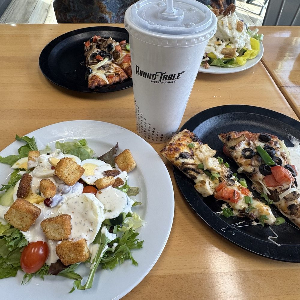 Round Table Pizza - My daughter and I came to Round Table on Moana in Reno for their 13.99 Five Star pizza & salad bar buffet, all you can eat! Julie A - Pizza Near Me - Reno, Nevada Round Table Pizza - My daughter and I came to Round Table on Moana in Reno for their 13.99 Five Star pizza & salad bar buffet, all you can eat! Julie A - Pizza Near Me - Reno, Nevada