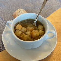 Burgschänke Gaststättenbetriebs - Onion Soup