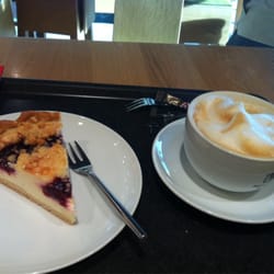 Brothaus Cafe - Immer wieder lecker: 3K (KirschKäseKuchen) mit Cappu