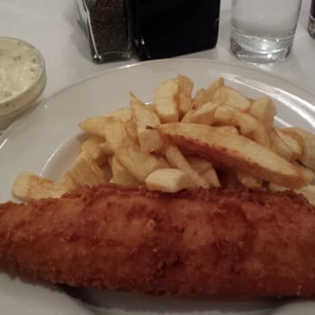 Fish Central - Huge portion of fish and chips - Seafood Near Me - London, XGL