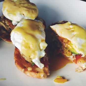 Brim House - Crab Cakes Benedict - American Near Me - Toledo, Ohio