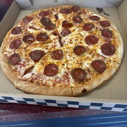 Pepperoni Pizza - LARGE 14" (8 slices) Pepperoni Pizza - LARGE 14" (8 slices)