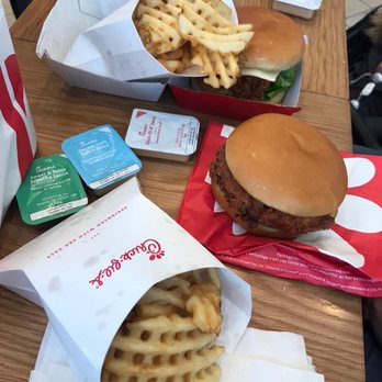 Chick-fil-A - Fast Food Near Me - Toronto, Ontario