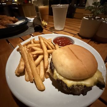 KAPA Bar & Grill - Keiki Cheeseburger - New American Near Me - Wailea, Hawaii KAPA Bar & Grill - Keiki Cheeseburger - New American Near Me - Wailea, Hawaii