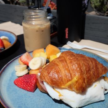 Soul Grind Coffee Roasters - The Brekkie and Iced Cliffside - Coffee & Tea Near Me - Pacifica, California Soul Grind Coffee Roasters - The Brekkie and Iced Cliffside - Coffee & Tea Near Me - Pacifica, California