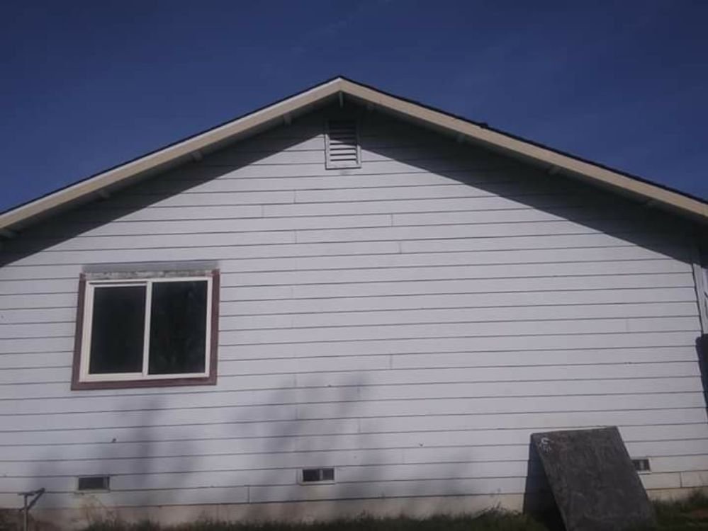 Slide of Mackney Roofing