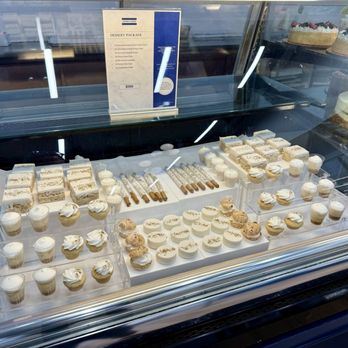 Layered Cakerie - Dessert Package - Bakeries Near Me - Montclair, California Layered Cakerie - Dessert Package - Bakeries Near Me - Montclair, California