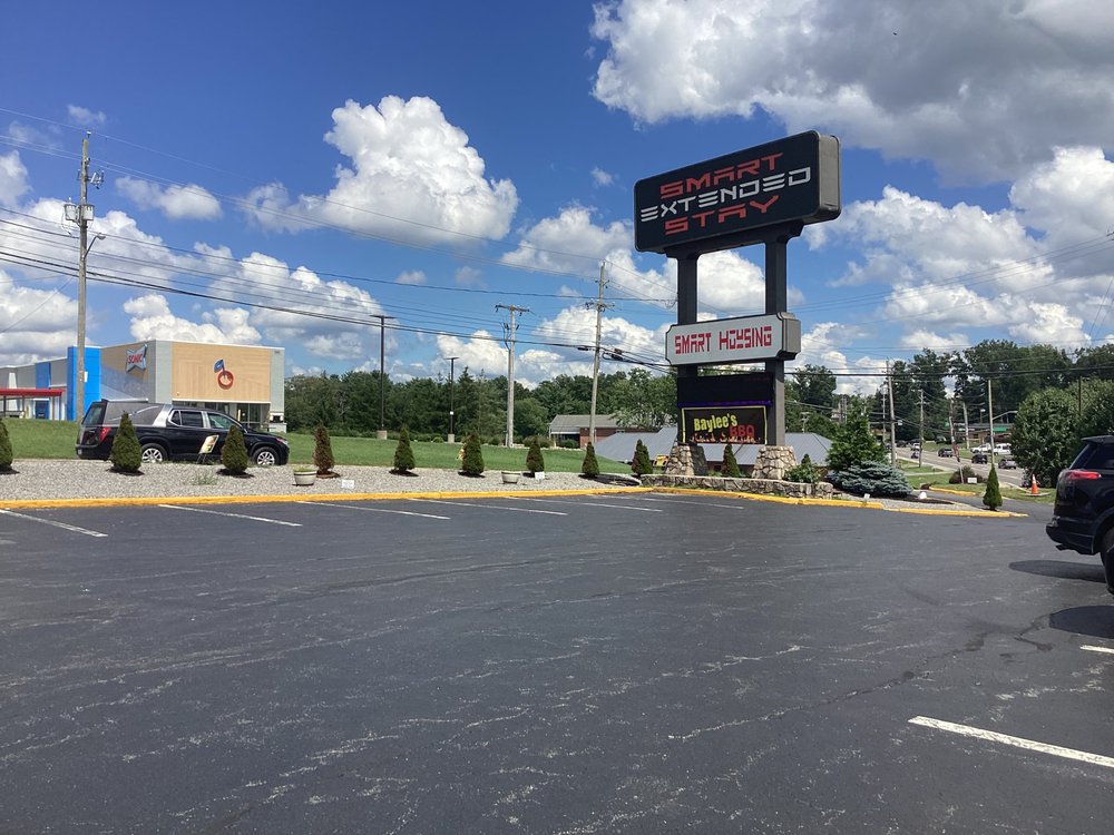 BAYLEE’S BBQ Updated June 2024 1909 Harper Rd, Beckley, West