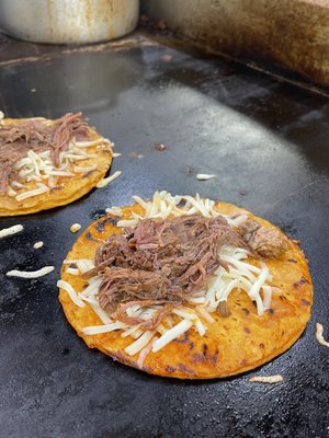 Guanatos Tacos by null
