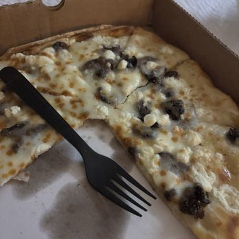 51 Park Restaurant & Tavern - Fig Pizza, no Prosciutto - Pizza Near Me - Lee, Massachusetts 51 Park Restaurant & Tavern - Fig Pizza, no Prosciutto - Pizza Near Me - Lee, Massachusetts