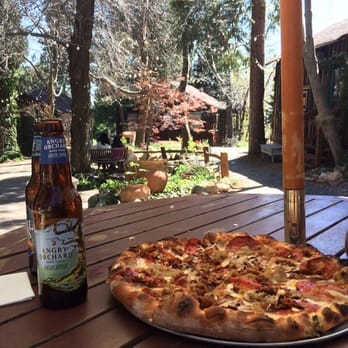 LouEddie's Pizza - Back patio area :) - Pizza Near Me - Skyforest, California
