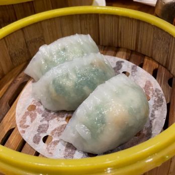 Tim Ho Wan - Hell's Kitchen - Steamed Dumplings with Shrimp and Chives - Dim Sum Near Me - New York, New York Tim Ho Wan - Hell's Kitchen - Steamed Dumplings with Shrimp and Chives - Dim Sum Near Me - New York, New York