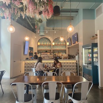 Wake ‘n Bacon - Interior of restaurant - Breakfast & Brunch Near Me - Chicago, Illinois Wake ‘n Bacon - Interior of restaurant - Breakfast & Brunch Near Me - Chicago, Illinois