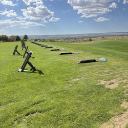 Well furbished practice range w plenty of stalls