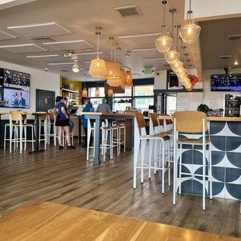 Zelda's - Bars Near Me - Capitola, California