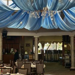 Pacific Lighthouse Restaurant - Main dining room with high ceilings