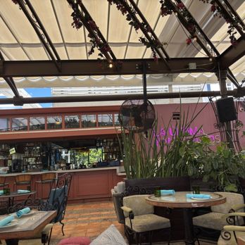 Moxy Miami South Beach - Hotels Near Me - Miami Beach, Florida Moxy Miami South Beach - Hotels Near Me - Miami Beach, Florida