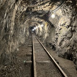 Sierra Silver Mine Tour - Mine shaft