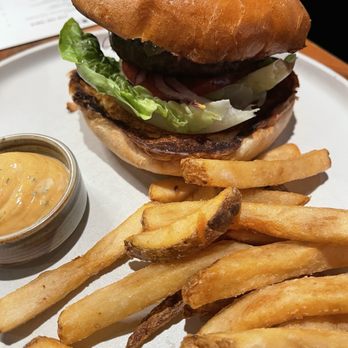 The Ends Restaurant - HH Ends burger: $21-it was okay - New American Near Me - Scottsdale, Arizona The Ends Restaurant - HH Ends burger: $21-it was okay - New American Near Me - Scottsdale, Arizona