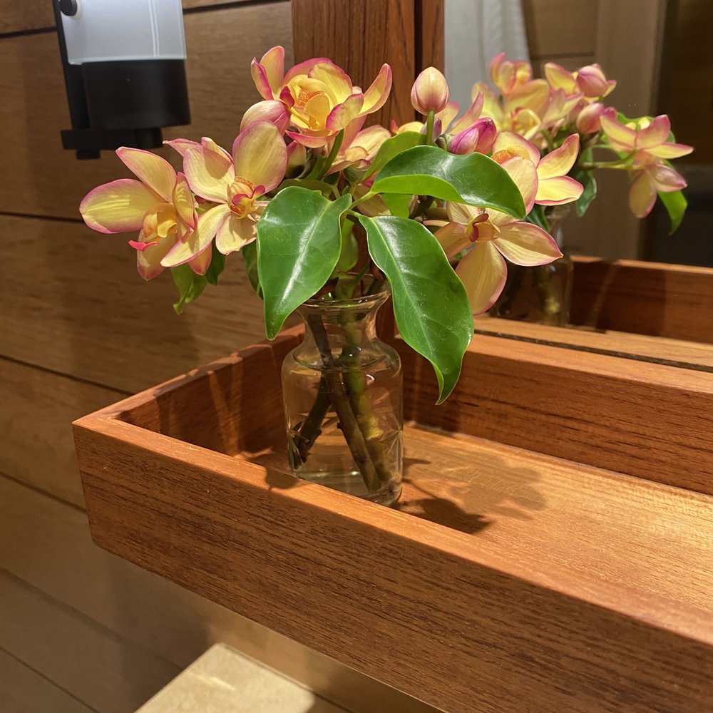 Hotel Lanai - Bathroom - Hotels Near Me - Lanai City, Hawaii Hotel Lanai - Bathroom - Hotels Near Me - Lanai City, Hawaii