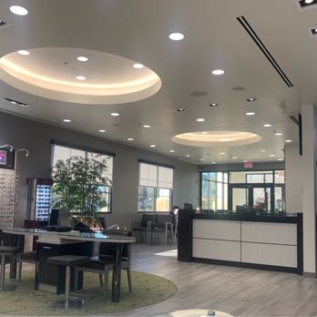 Redhawk Vision Center - View from the optician table looking toward the entrance. - Optometrists Near Me - Temecula, California
