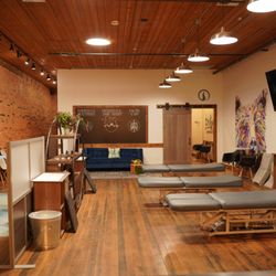 The Chiropractor - Main Clinic Space