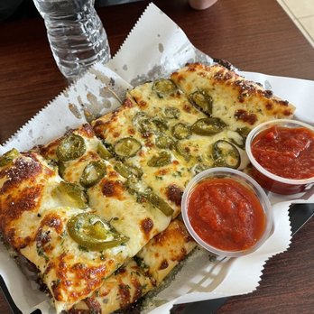 Ma Ma Olivia's Pizzeria - Jalepeño Full Order Jalapeno Cheese Bread - Pizza Near Me - Aurora, Colorado