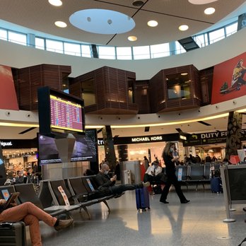 Aeroporto de Lisboa - shopping, mall-like area with duty free, Gucci, Armani, Lacoste etc. .. - Airports Near Me - Lisbon, 11 Aeroporto de Lisboa - shopping, mall-like area with duty free, Gucci, Armani, Lacoste etc. .. - Airports Near Me - Lisbon, 11