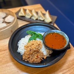 M2. Sichuan Dan Dan Noodles