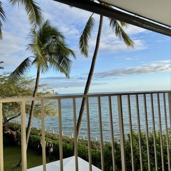 La Mer - Seaside view - French Near Me - Honolulu, Hawaii La Mer - Seaside view - French Near Me - Honolulu, Hawaii