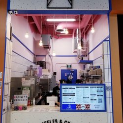 The Diamond at Don Mills - Woofles & Cream