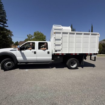 Well Done Junk Removal - Junk Removal & Hauling Near Me - San Fernando Valley, California Well Done Junk Removal - Junk Removal & Hauling Near Me - San Fernando Valley, California