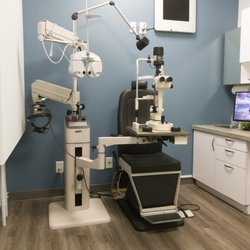Allan Hum, OD - Exam Room