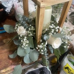 Carmen’s Flower Shop - Centerpiece