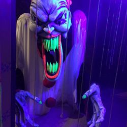 Hauntville Haunted House - Ohio's first and only 4-D haunted house