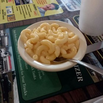 Harvest House Restaurant - Mac n cheese on the side - American Near Me - Kansas, Oklahoma