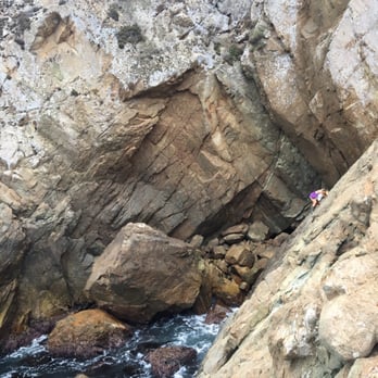 7 Minas - A little rock climbing the waters edge of the furthers campsite in the campground - Campgrounds Near Me - Ensenada, BCN