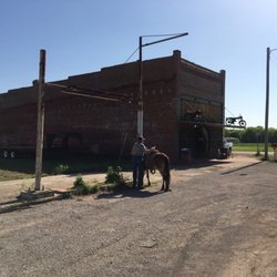 The River Bank General Store - Horse Parking