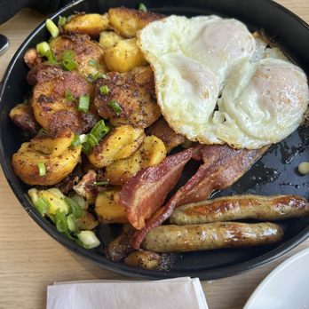 Gina's Kitchen +Catering - Traditional breakfast ($15.95) - Breakfast & Brunch Near Me - Rancho Cucamonga, California