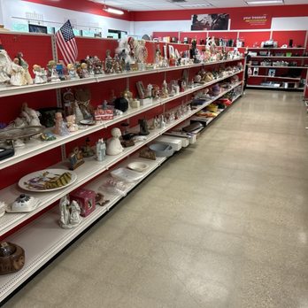 The Salvation Army - Knickknacks - Thrift Stores Near Me - Madison, Wisconsin The Salvation Army - Knickknacks - Thrift Stores Near Me - Madison, Wisconsin