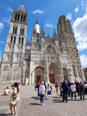 Cathédrale Notre-Dame de Rouen by null