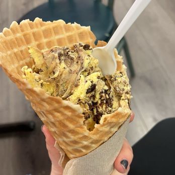 Every Day's A Sundae - Ice Cream & Frozen Yogurt Near Me - Downers Grove, Illinois Every Day's A Sundae - Ice Cream & Frozen Yogurt Near Me - Downers Grove, Illinois